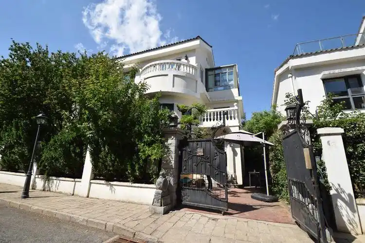 嘉林花园双拼别墅,地上三层带超大露台