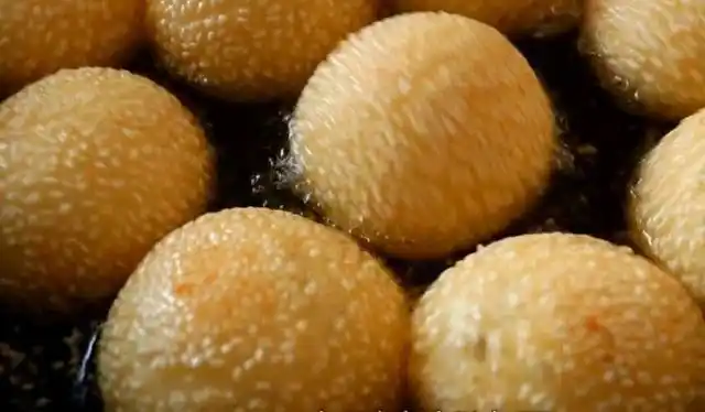 个个空心,外表金黄酥脆的"空心麻圆"家常做法来喽,简单易操作