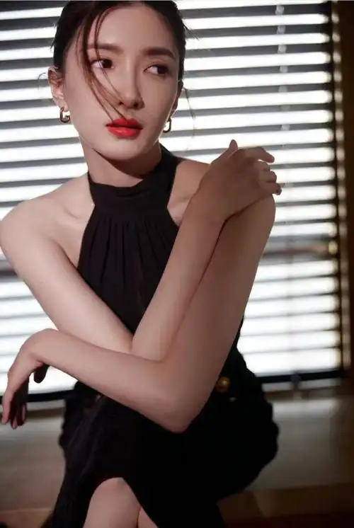 "明星故事"江疏影