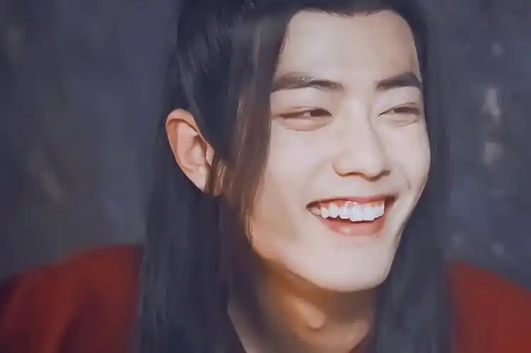 肖战/眉目艳皎月, 一笑倾城欢