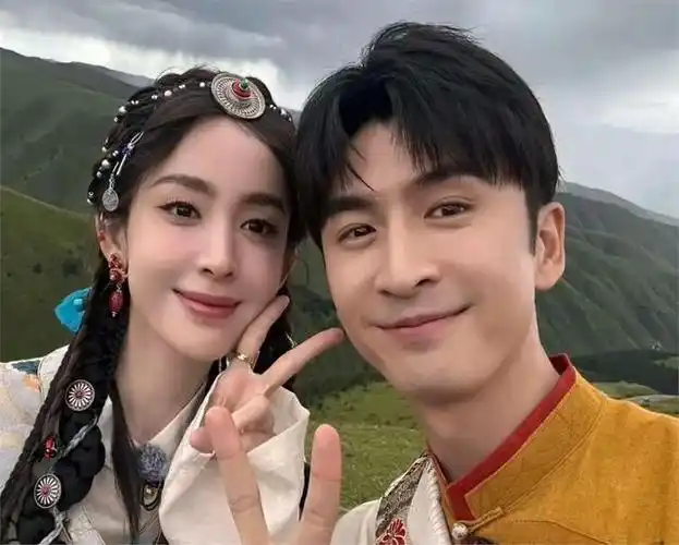 古力娜扎张云龙恋情曝光,两人交往的时间线被扒,相爱早有预兆