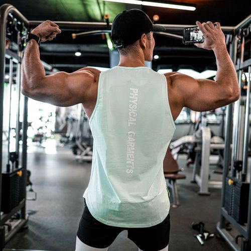 显肌肉运动背心男新款健身跑步无袖休闲透气大码撸铁背心潮牌篮球