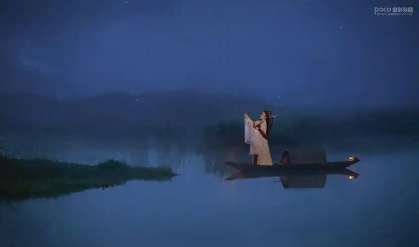 蓝色效果:用ps调出古风人像唯美仙境效果(2)