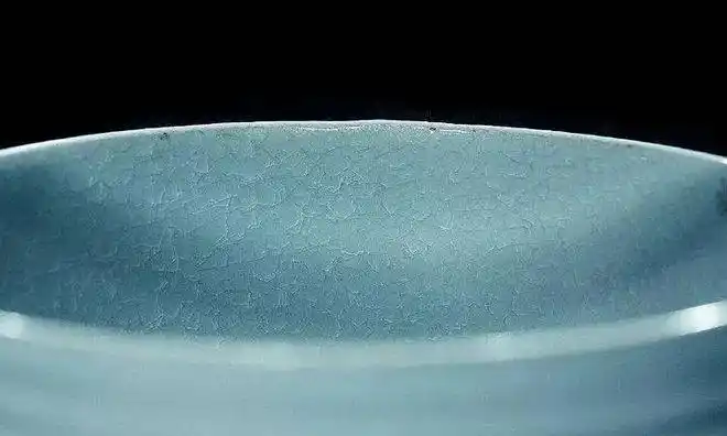 汝窑,迷人的美|汝瓷|瓷器|青瓷|天青釉_网易订阅