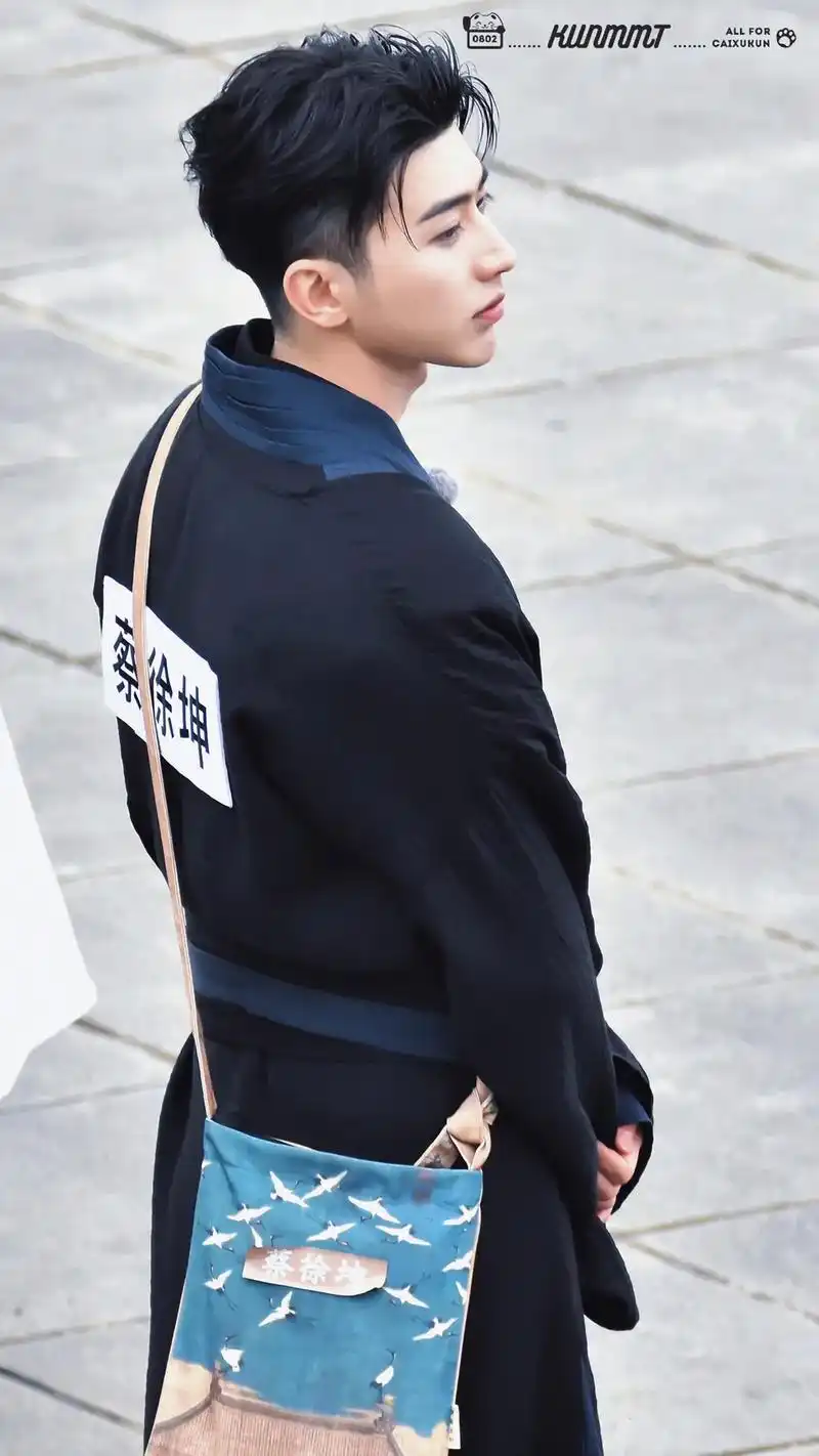 蔡徐坤 #跑男蔡徐坤 - 抖音