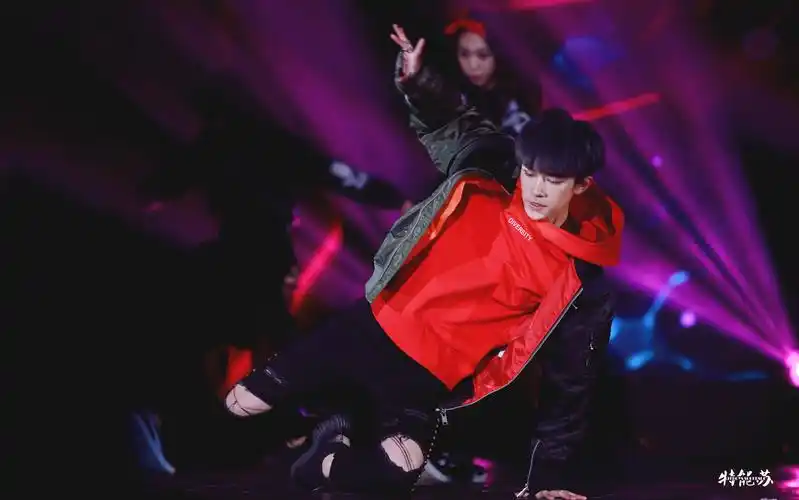 20161128易烊千玺生日会舞蹈合集高清饭拍by特能苏