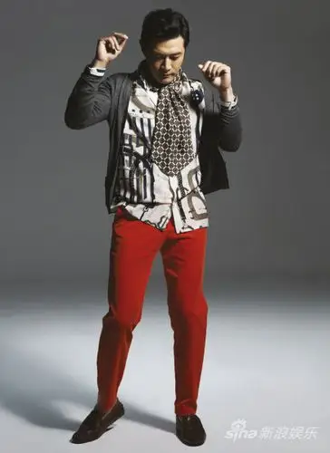 黄维德时尚大片出炉 不再绅士改玩性感(组图)