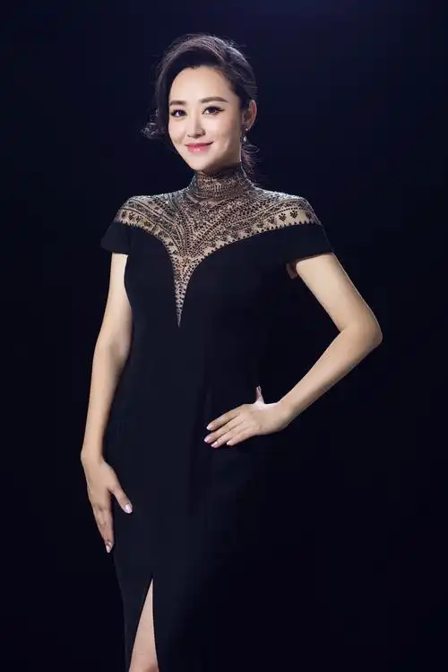 浙江杭州人, a target="_blank" href="/item/国家一级演员/9201748"