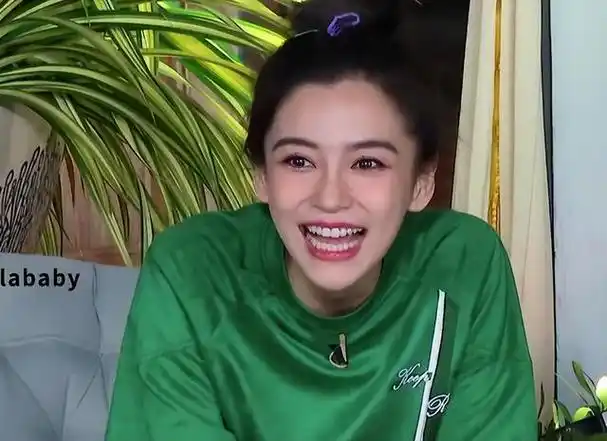 蔡徐坤预热新歌后,杨颖,张嘉倪账号解封,粉丝欢呼偶像归来