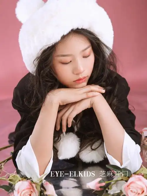 12岁的小女孩很有主见要求这样拍78