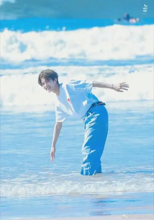 就要海边清新小奶