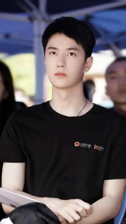 王一博短发##冰雨火