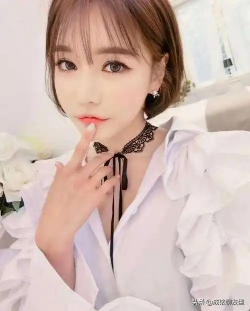 圆脸适合剪什么刘海大圆脸这样剪刘海超好看