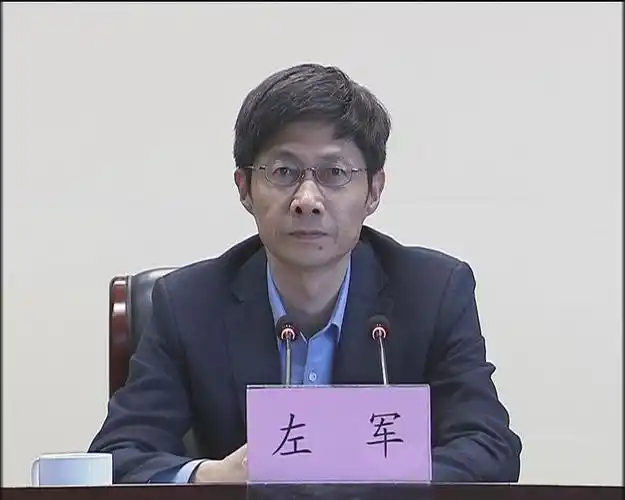 左军强调,发展环境决定成败,必须要持之以恒不断深化.