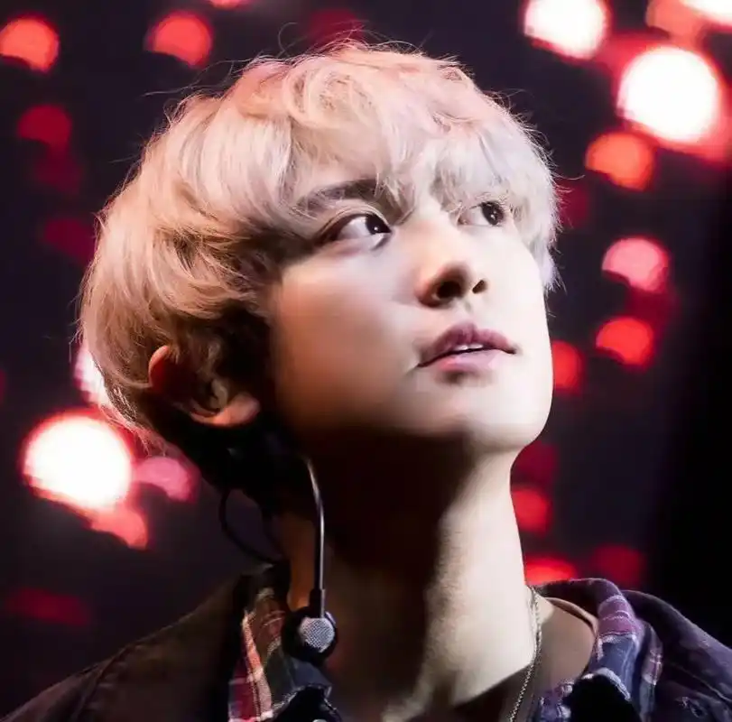 朴灿烈图集 "你真得爱ta吗……"#朴灿烈 @dou 小助 - 抖音