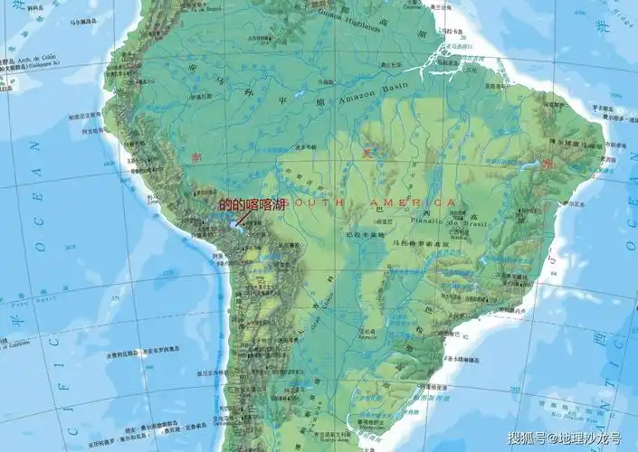 的的喀喀湖:是世界海拔最高的大型淡水湖,也是南美洲第三大湖泊_湖水