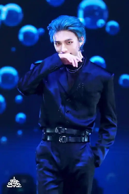 gidle蓝发全明星阵容##黄铉辰