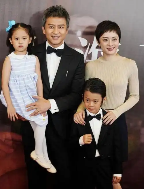 男明星的前任vs现任对比,黄晓明眼光始终如一,邓超两任差太多