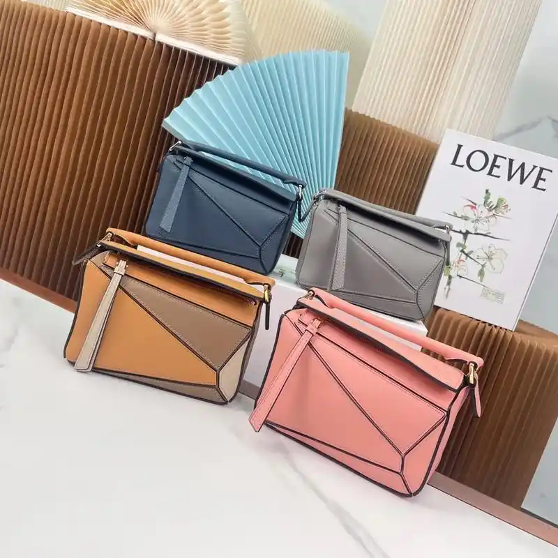 罗意威.9797几何包迷你18cm9596puzzle手袋是 - 抖音