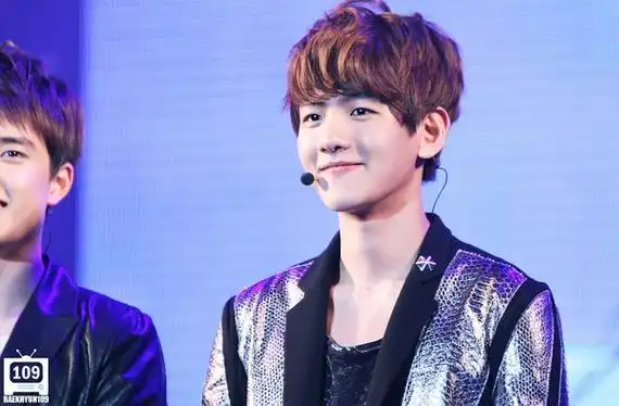 刚出道时的边伯贤