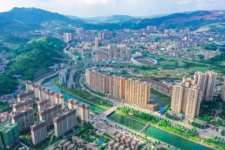 贵定:聚资源融贵阳 农旅康养快步走