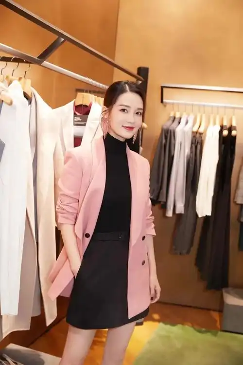 李沁为什么被评为女神看了她本人才知道她的颜多能打