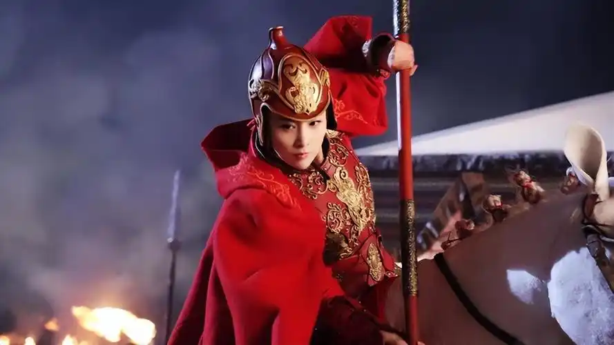 回顾上战场还浓妆艳抹让这四位女星告诉你什么叫做女将军形象