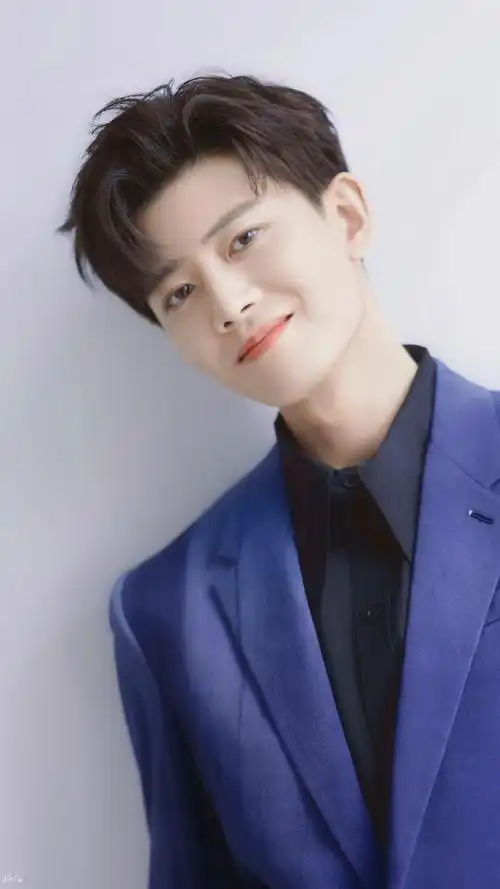 任嘉伦2021嘉速前进