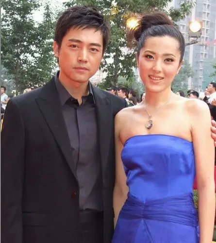 曾黎现任老公吴军个人资料图片(3)