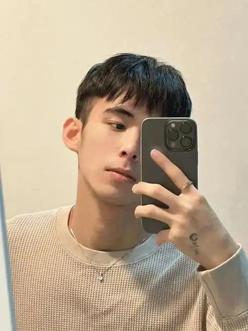 男生剪"两边铲短"发型很帅气,这3款干净利落,尽显潮男范!