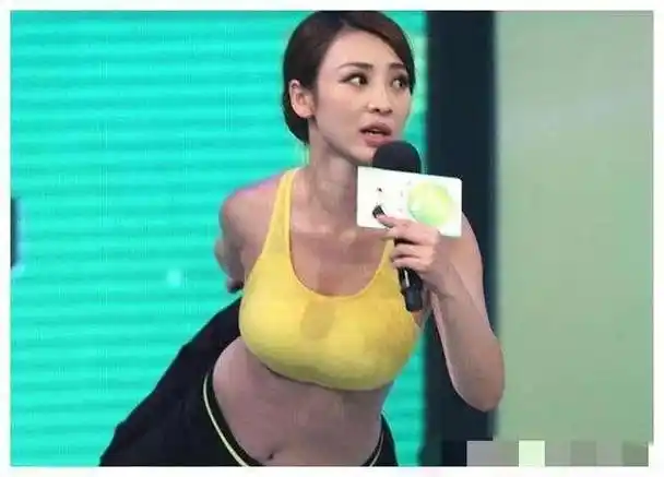 11位"顶级好乳"的女明星,穿上宽松的衣服,也藏不住傲人的胸器|柳岩