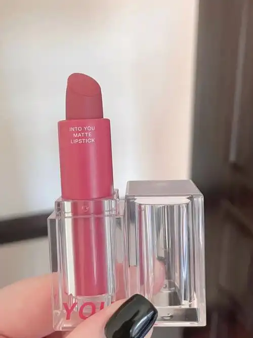 这支白桃乌龙口红真的好好看