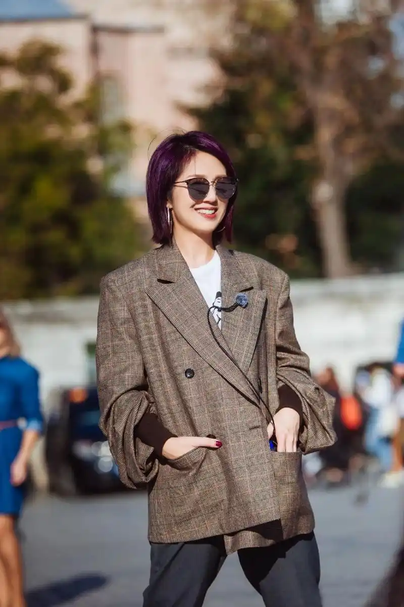 杨千嬅罕见上综艺节目节目效果超赞没想到谢娜也能这么柔美