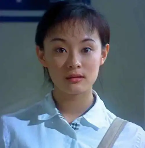 回顾孙俪怨恨父亲和继母无法割舍姐妹情谊泪水中与父亲和解