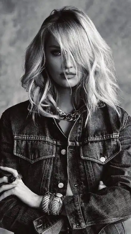 一组黑白性感欧美风锁屏壁纸原图