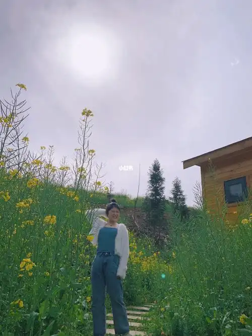 十堰新网红景点月亮湖山庄