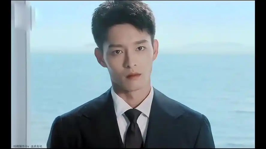 他在逆光中告白厉腾是我爱的男人