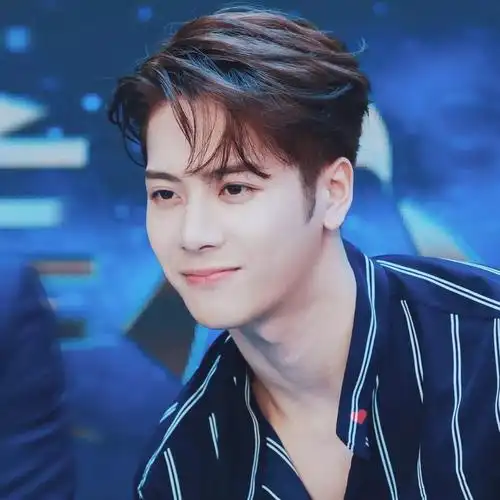 王嘉尔 你膨胀了吧?