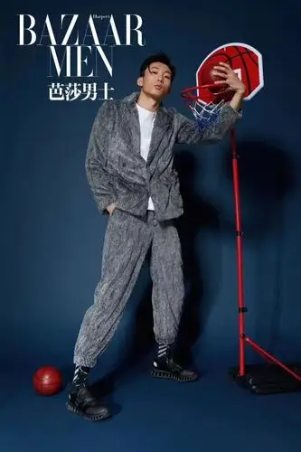 型男!路人王冠军球员陈凯涛,白晶,赖益烨接拍芭莎男士