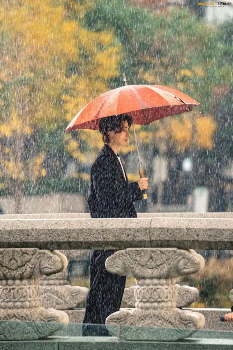 李栋旭|我不允许有人没看过这组打伞神图 这个氛围感谁懂啊!7415