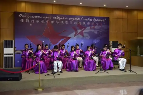 二胡合奏《光明行》,热爱自由与和平