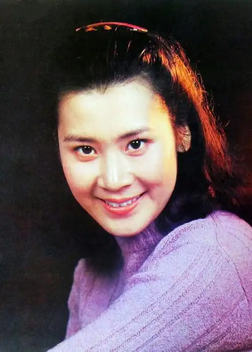 回眸:上世纪七八十年代,没美颜的女明星,同样美丽动人.