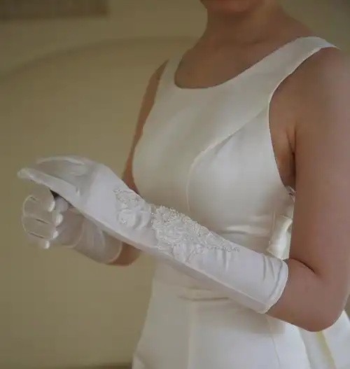 yesdress新款复古缎面简约蕾丝新娘结婚长手套礼服结婚旅拍摄影