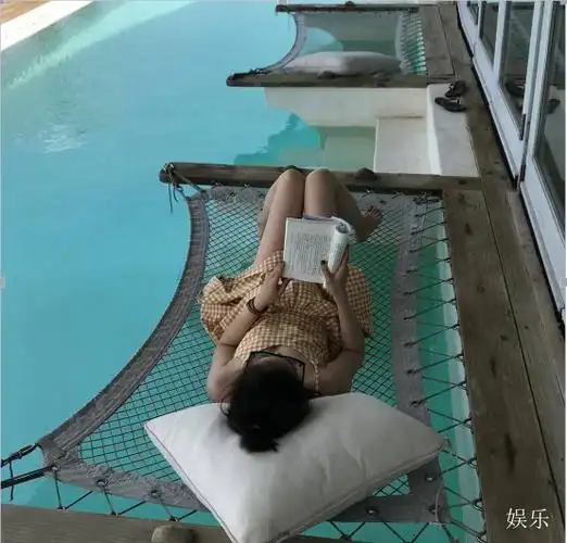 林依晨晒比基尼照!网友:性感的有些黑不溜秋!