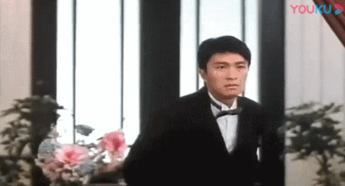 这烂片简直空前绝后,周星驰张国荣都成陪衬