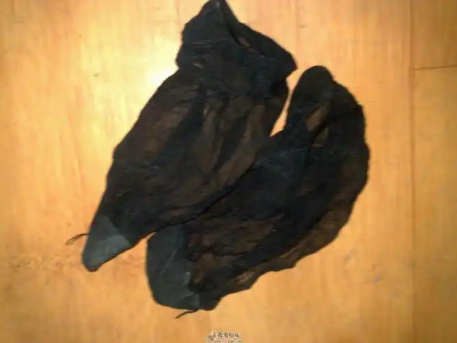 【转载】能看见味道的臭丝袜(三)