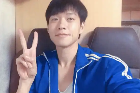 从被质疑何德何能,到全网羡慕秦岚,魏大勋的翻身绝不仅仅是玄学_简历