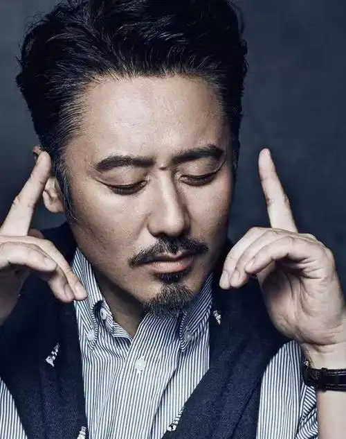 型男丨胡子不是外国人的专利为你盘点那些蓄胡能帅翻的亚洲明星