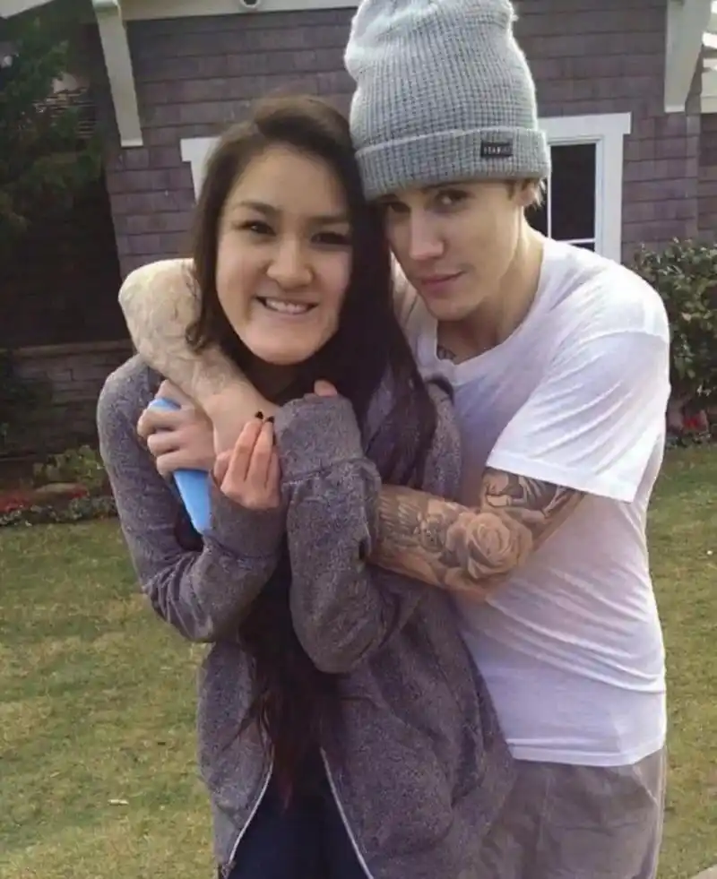 justinbieber 与粉丝们合影#贾斯汀比伯#欧美  - 抖音