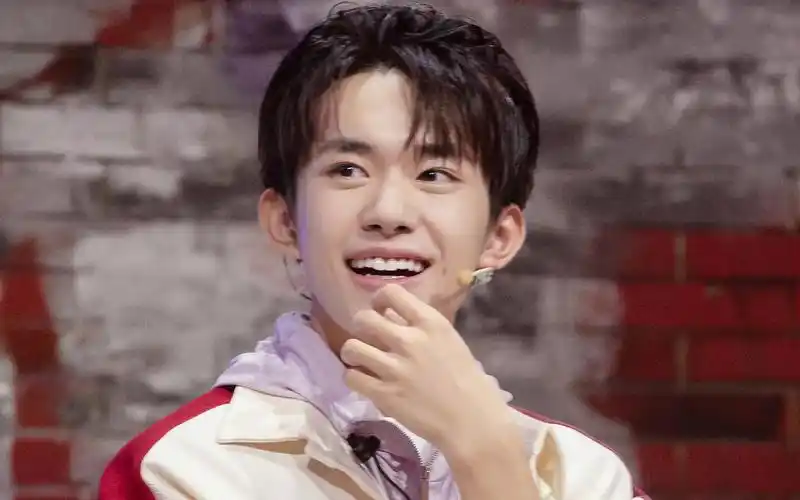 易烊千玺这就是街舞2图片壁纸